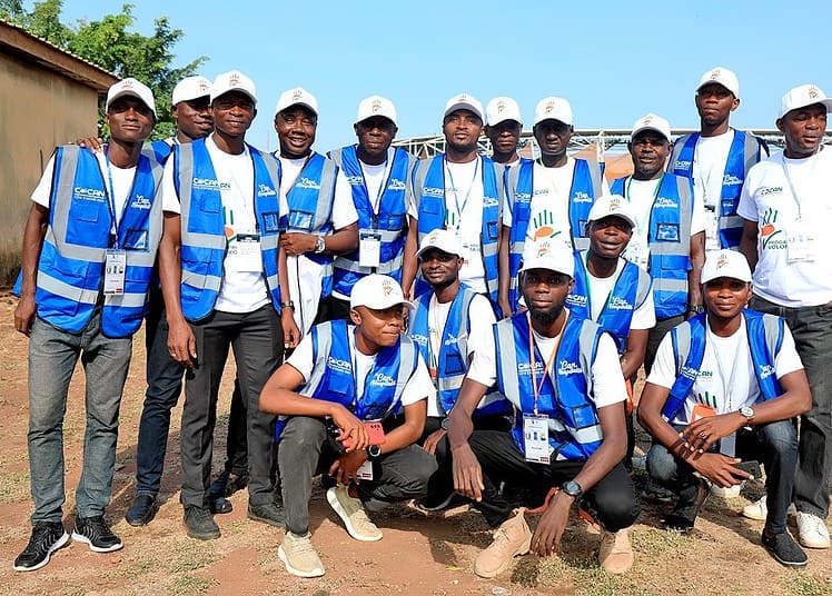 Photo de groupe de quelques volontaires de la CAN 2023 en Côte d'Ivoire / COCAN 2023