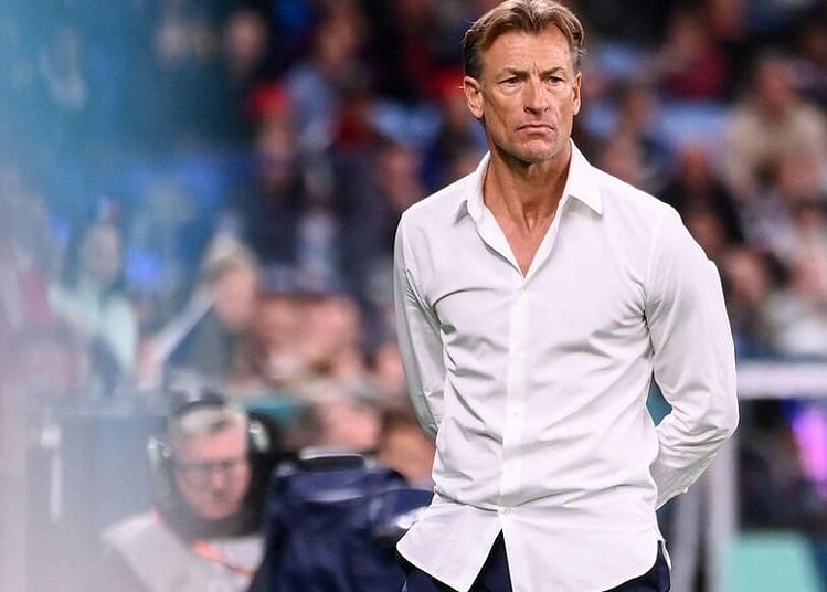 France's coach Herve Renard reacts during the Australia and New Zealand 2023 Women's World Cup Group F football match between Panama and France at Sydney Football Stadium in Sydney on August 2, 2023. (Photo by FRANCK FIFE / AFP)