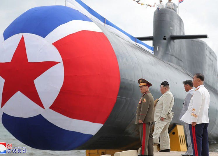 Cérémonie de lancement d’un nouveau sous-marin d’attaque, en Corée du Nord, sur cette image diffusée par l’agence nationale KCNA le 8 septembre 2023. KCNA / VIA REUTERS